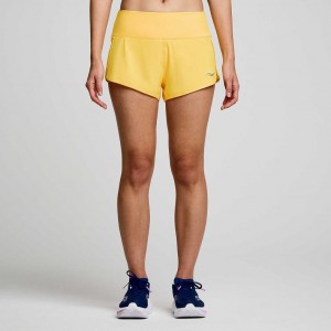 Saucony Outpace 2.5" Split Women's Shorts Yellow | IRELAND RJOB